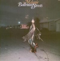 Ook de lp van Melanie – Ballroom Streets koop je 2ehands bij Run4records