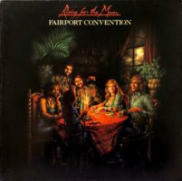 Fairport Convention – Rising For The Moon koop je op 2ehands lp bij Run4records