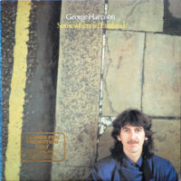 George Harrison – Somewhere In England koop je op 2ehands LP bij Run4records