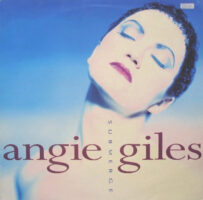 Angie Giles – Submerge vind je op 2ehands LP bij jouw online Run4records store