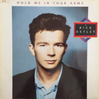Rick Astley – Hold Me In Your Arms koop je op 2ehands vinyl bij jou online store Run4records