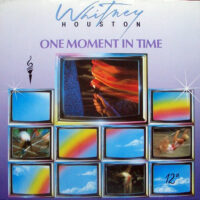 Whitney Houston – One Moment In Time koop je op 2ehands vinyl bij jou online store Run4records