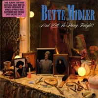 Bette Midler – Mud Will Be Flung Tonight staat als tweedehands LP gewoon te koop bij Run4records.