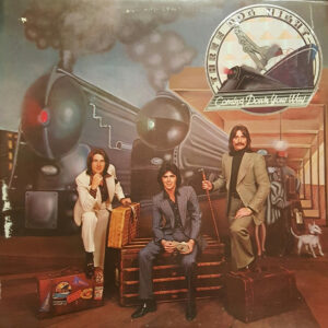 Three Dog Night - Coming Down Your Way wacht op jou bij Run4records. Jouw 2ehands vinyl Site